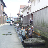 倉吉打吹玉川周辺の清掃活動